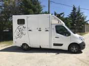 Camion chevaux carrosserie neuve 130 000 kms 2015