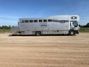 Camion chevaux 7 places avec home car