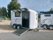 Van 2 places oblic