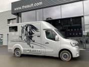 Camion barbot, récent, 3 places _ to 588
