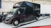 Camion chevaux vl stalles akx 