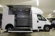 Peugeot boxer bluehdi master dci 165 msg light