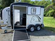 Van touring one cheval liberté