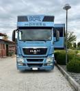 Man 26 400/ krismar/2012/pop out/203.000km/222.000euros